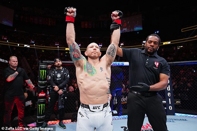 Josh Emmett started the main card of UFC 296 with a brutal knockout against Bryce Mitchell