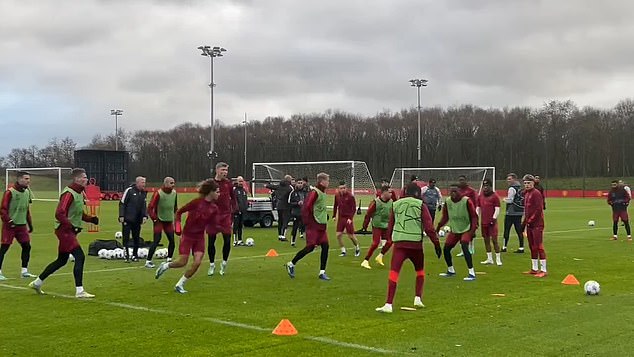 A video of a Man United training run has gone viral due to the number of missed steps