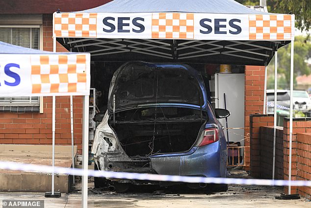 A car outside a house allegedly linked to gangster Mohammed Oueida was set on fire early Thursday morning