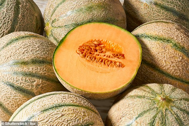 The CDC urged people not to eat recalled melons or other fruit products and to wash objects and surfaces that could have touched the recalled fruit with hot soapy water (broth).