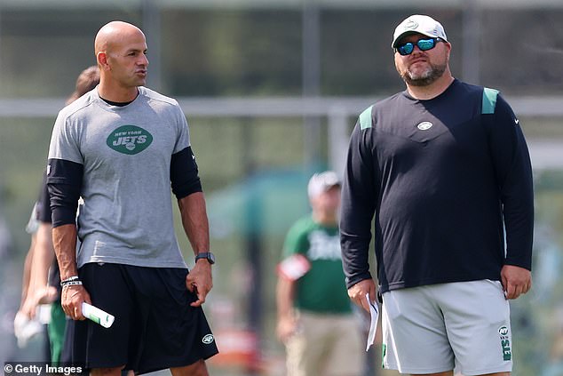 Jets head coach Robert Saleh (left) and GM Joe Douglas return for the 2024 season