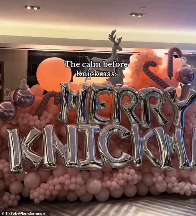 There was a balloon show for the 'Knicksmas' party that greeted the guests