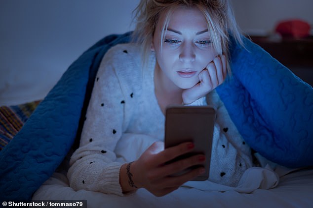 Researchers looked at 771 people aged 50 to 64 to see if the condition was more common among night owls, who tend to wake up later and go to bed later and are more energetic in the afternoon and evening.  They found that people who said they were real night owls were 90 percent more likely to have hardened arteries than those who were real early risers.