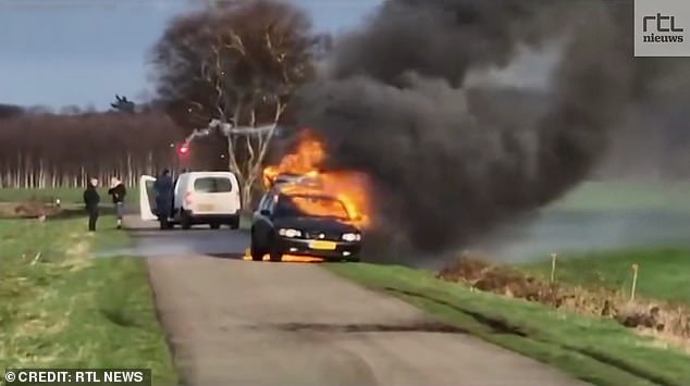 Despite attempts by the fire brigade to save the car, it eventually burned down completely