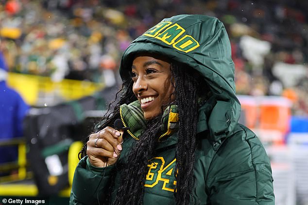 American Olympic hero Simone Biles braved the freezing cold during the Chiefs vs Packers