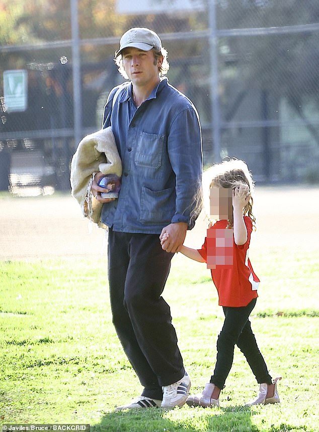 Jeremy Allen White and his ex Addison Timlin looked like co-parenting champions as they reunited in a park with their two young daughters on Friday