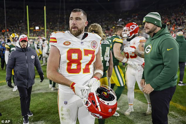 Travis Kelce and the Kansas City Chiefs fell to the Green Bay Packers on Sunday in Lambeau