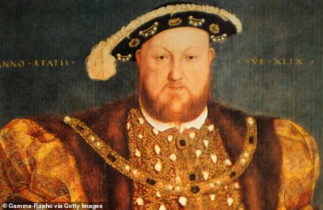 Henry VIII visited the palace in 1541 with Catherine Howard and Elizabeth I, and held private councils there during her stay.