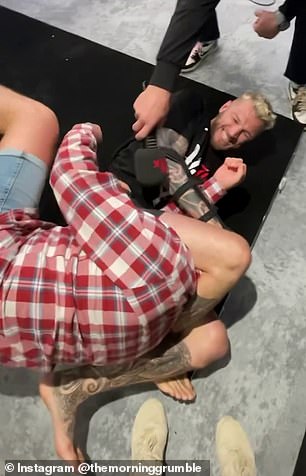 He placed the producer in a triangle choke