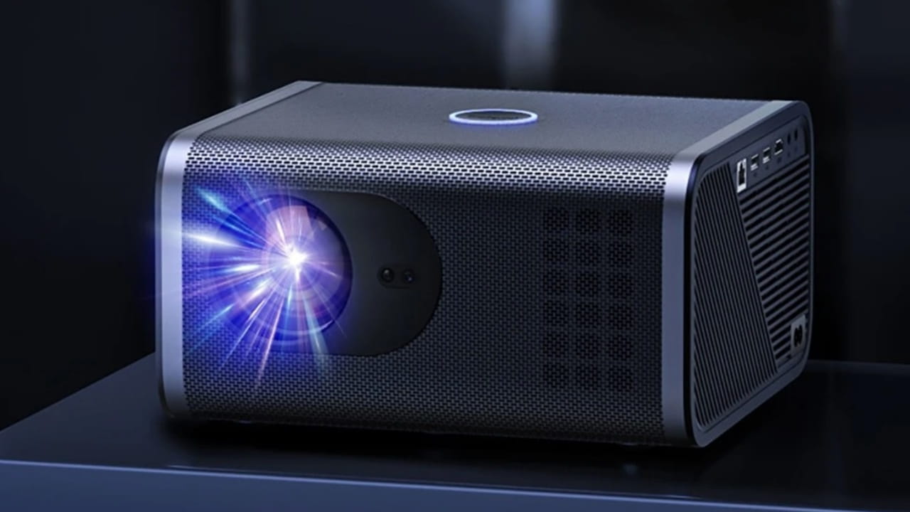 Worlds largest PC vendor quietly unveils a business projector that