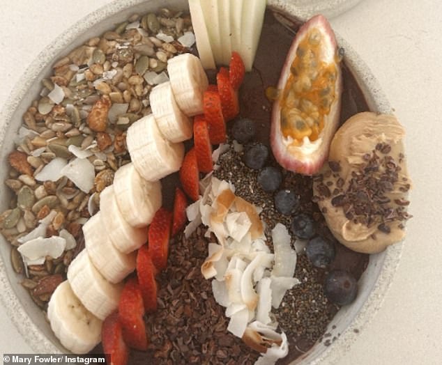 The 20-year-old also showed off one of the very healthy meals she has enjoyed downstairs