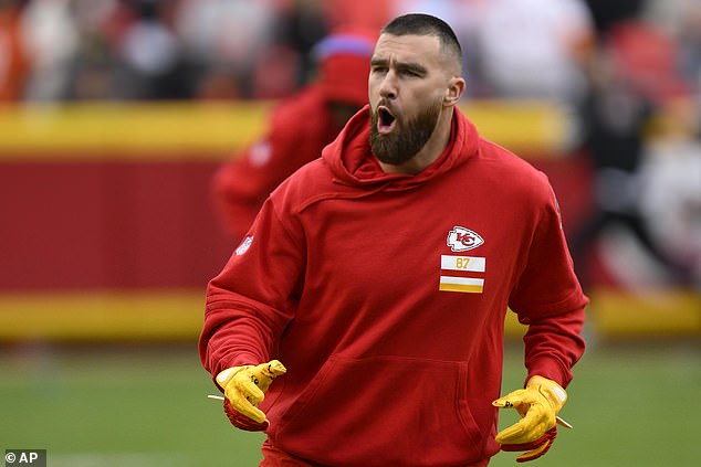 Kelce told listeners to make sure they were wearing seat belts at all times as he explained what happened