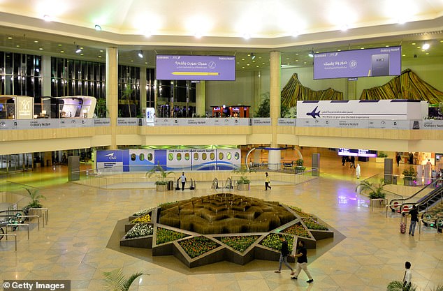 King Fahd International Airport also offers VIP services such as airport transfer with special vehicles and lounges called Tashrefat and Tanfeethi