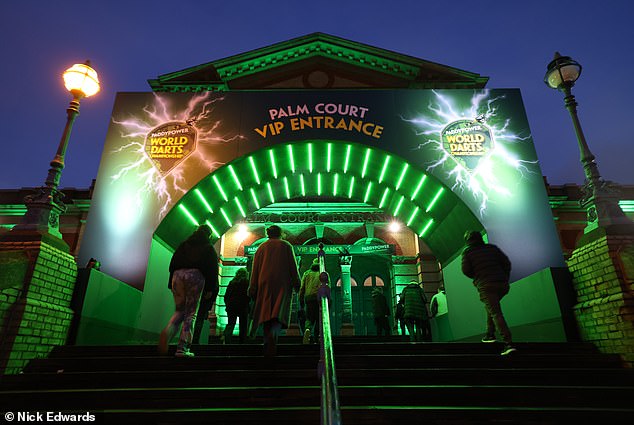 Fans are flocking to London's Alexandra Palace ahead of tonight's World Darts Championship final