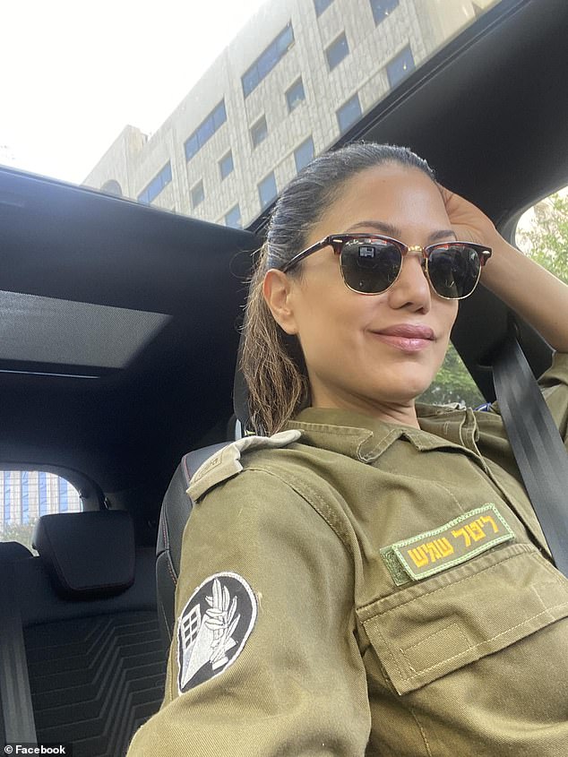 The journalist and Israeli Army (IDF) reservist has previously spoken about 'fighting Hamas' (photo: Shemesh in her uniform)