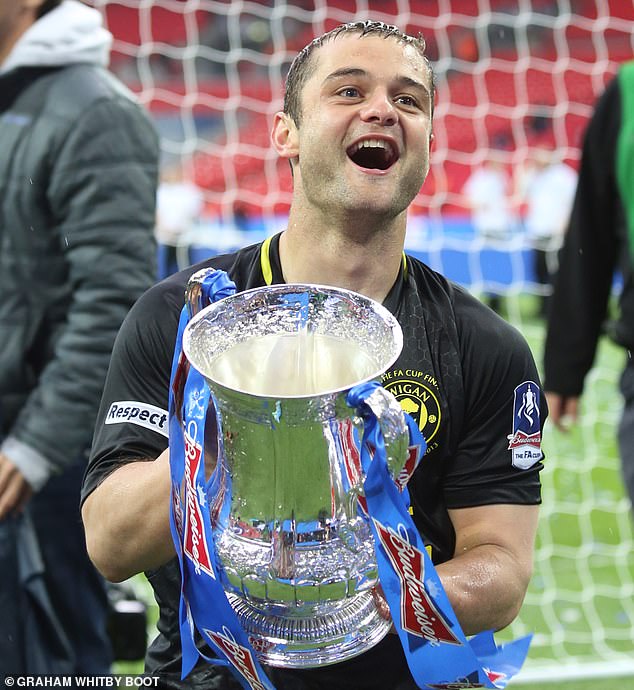 1704409646 890 Shaun Maloney was part of the Wigan side that stunned