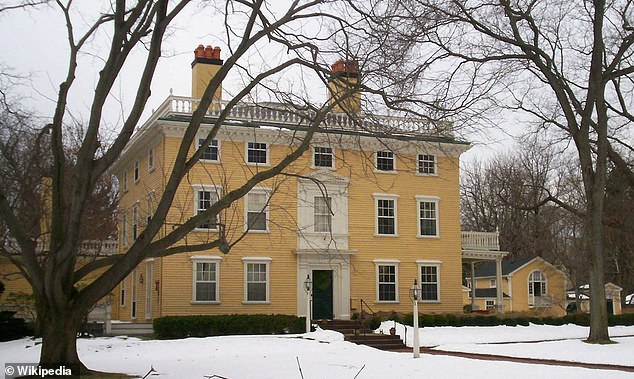 University leadership positions are generally believed to bring numerous material benefits – including, in the case of Harvard, a stay at the landmark Elmwood House