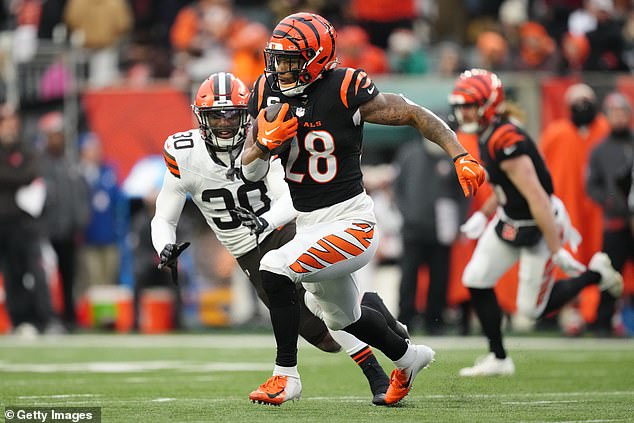 Mixon rushed for 111 yards on 14 attempts for a touchdown against the Browns in the Bengals' final game of the season