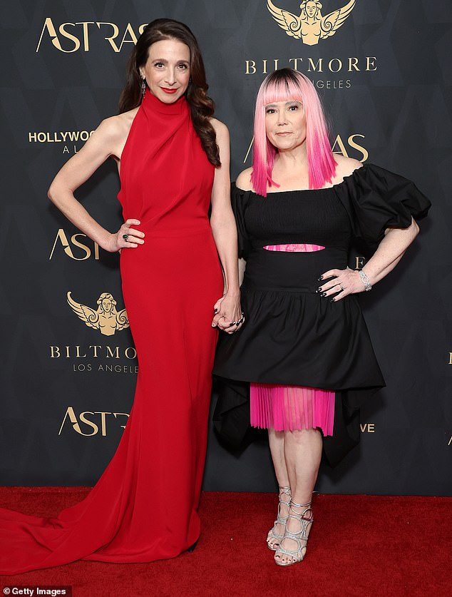 Actresses Marin Hinkle, 57, and Alex Borstein, 52, looked amazing as they enjoyed each other's company as they posed for photos