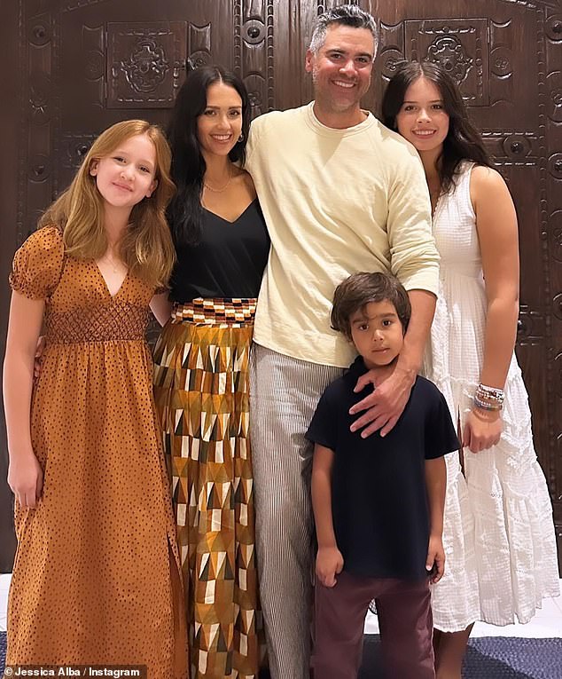 Jessica is married to a man named Cash Warren, and in addition to their two daughters Honor and Haven, they share a six-year-old son named Hayes