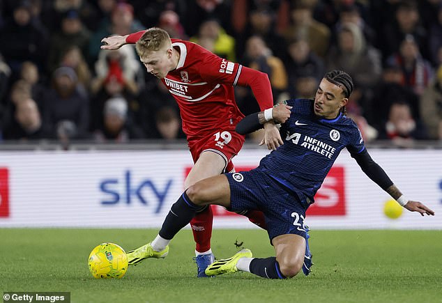 Gusto continued to threaten forward and tried to play the ball behind Boro's back line, but his Chelsea teammates did not make the required runs