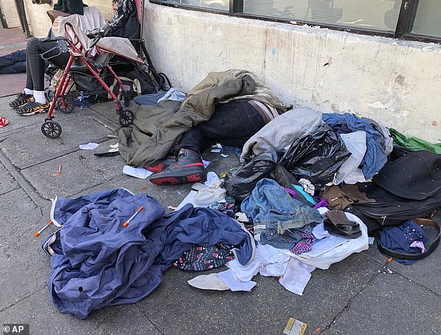 In San Francisco, sleeping people, discarded clothes and used needles are seen that have influenced the dramatic increase in office vacancies