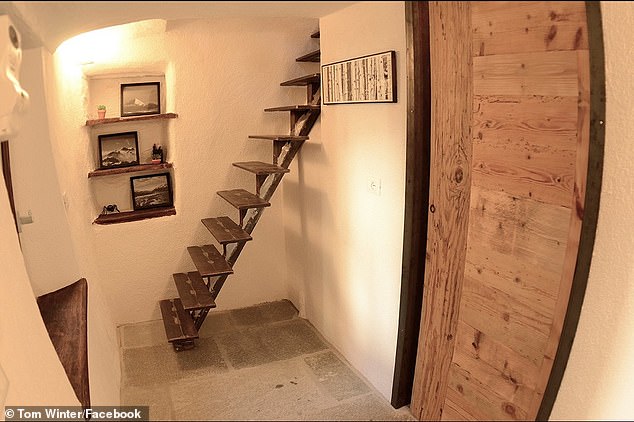 The crowded old staircase was replaced by an open staircase to bring light into the building