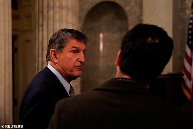 Sen. Joe Manchin (D-W.Va.) is preparing for a bus tour and could make a third party move