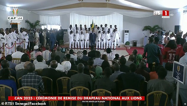 President Macky Sall greeted the players and gave a speech before they left for Ivory Coast