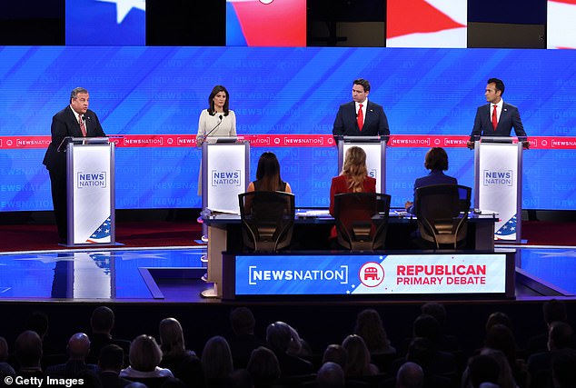 Christie on the debate stage with his rivals