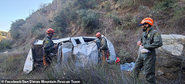 Authorities and rescue teams found her trapped in her car and fully alert, despite having been there for days