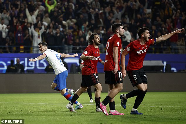 Robert Lewandowski scored the opening goal of the match, with Barca winning by more than one goal for the first time since September