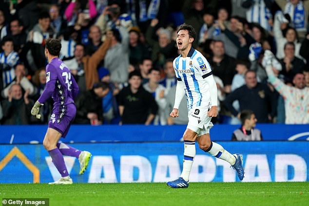 Arsenal remain interested in Real Sociedad midfielder Martin Zubimendi