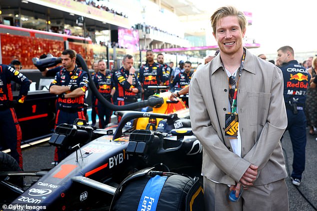 The Belgian was photographed with his new haircut at the Abu Dhabi Grand Prix in November