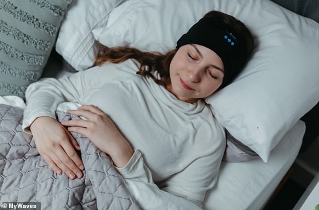 The device records the brain when it is in the deepest sleep and in turn converts it into three music tracks that mimic the waves