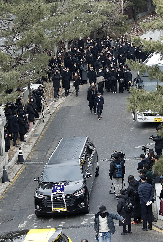 A hearse carrying the late actor's coffin during his funeral ceremony in Seoul today