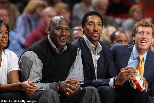 Jordan and Pippen watch the Charlotte Bobcats take on the Bulls in Chicago in 2011