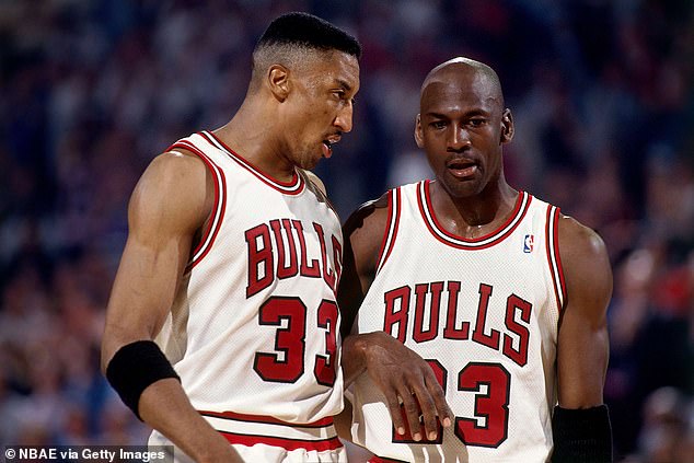 Jordan and Pippen (left) discuss strategy against the Phoenix Suns in Game 4 of the 1993 Finals