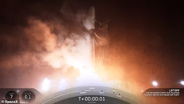 1705236818 230 Onlooker captures incredible moment Elon Musks SpaceX rockets are fired