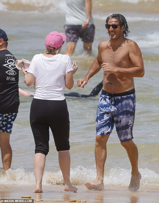 At one point, Fifi and Rocky ran up to each other in the middle of the beach and hugged, clearly happy to be spending quality time together.