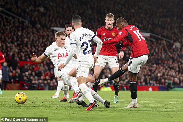 Marcus Rashford ended his goal drought to fire Manchester United 2-1 ahead at the break