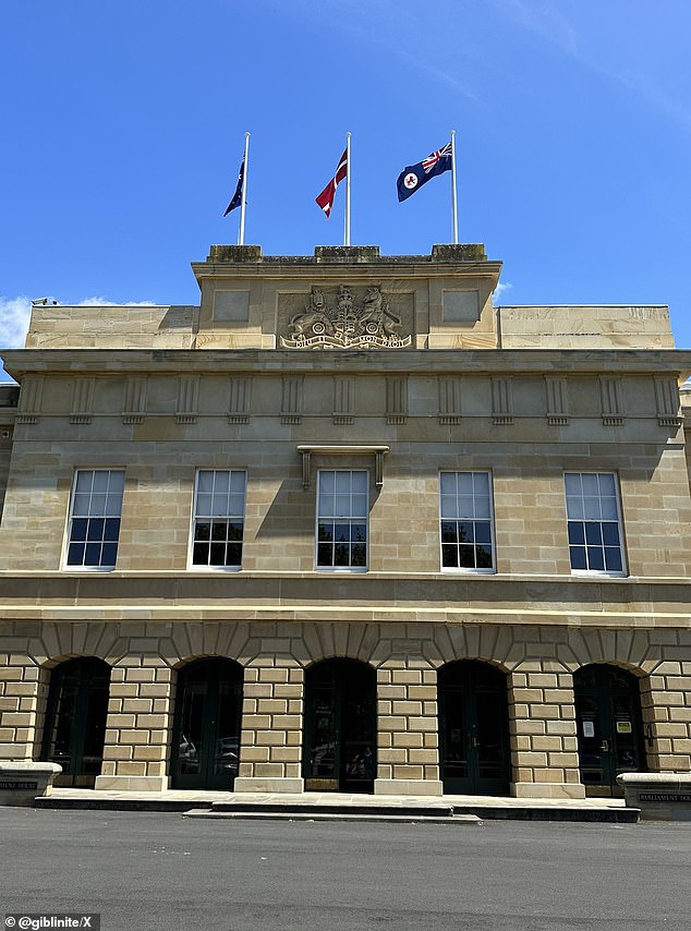 Critics were quick to point out that the Aboriginal flag had been removed, while the Australian and Tasmanian flags remained