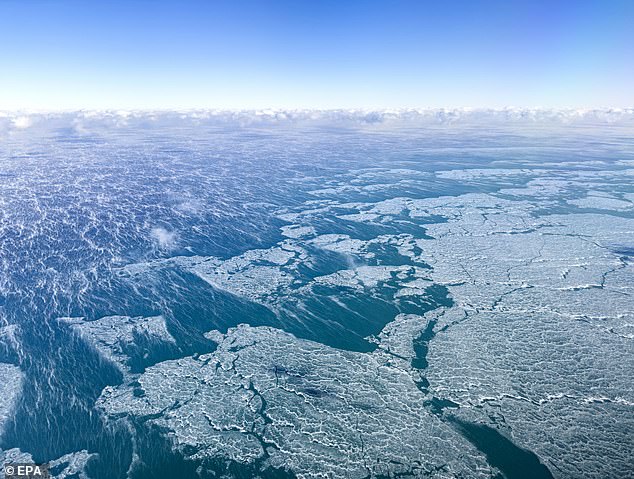 1705479745 744 Chicagos Lake Michigan and Gulf of Mexico off Texas