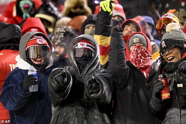 The temperature was -27 and it felt cold when the game started at Arrowhead Stadium