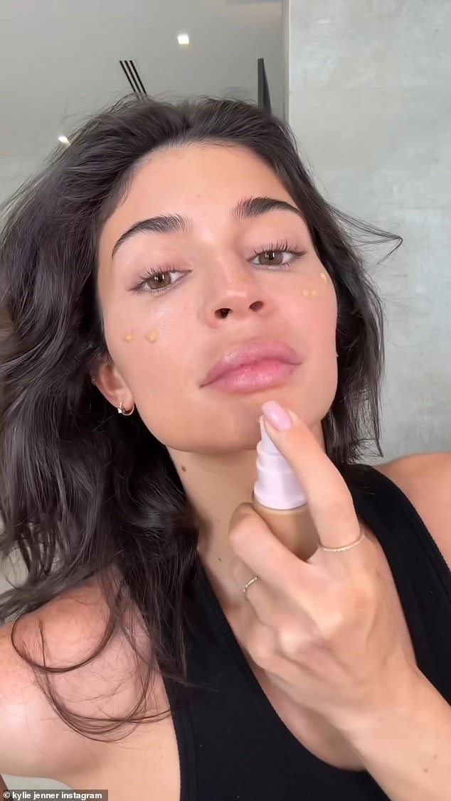 On Wednesday, the KUWTK alum decided to show her 399 million followers how to apply her brand Kylie Cosmetics' new Power Plush Foundation