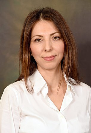 Dr.  Leyla Hannbeck, chief executive of the Association of Independent Multiple Pharmacies