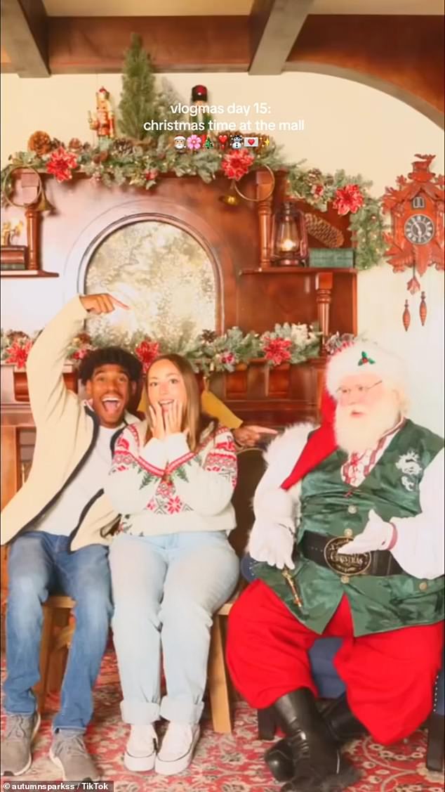 The mall also offered a photo shoot with Santa Claus to attract Generation Z, who prefer in-person shopping as much as online shopping