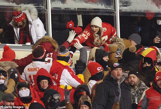 Swift was present for the Chiefs' wild-card win against the Dolphins, despite a lot of snow in Kansas City