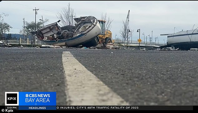 In late December, the Oakland Police Department launched operations to remove 13 abandoned boats from the Oakland Estuary