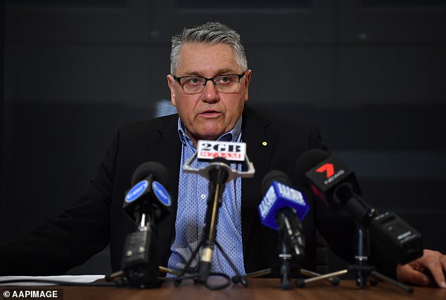 Ray Hadley (pictured) said it was not the role of pet stores to make 'political statements'